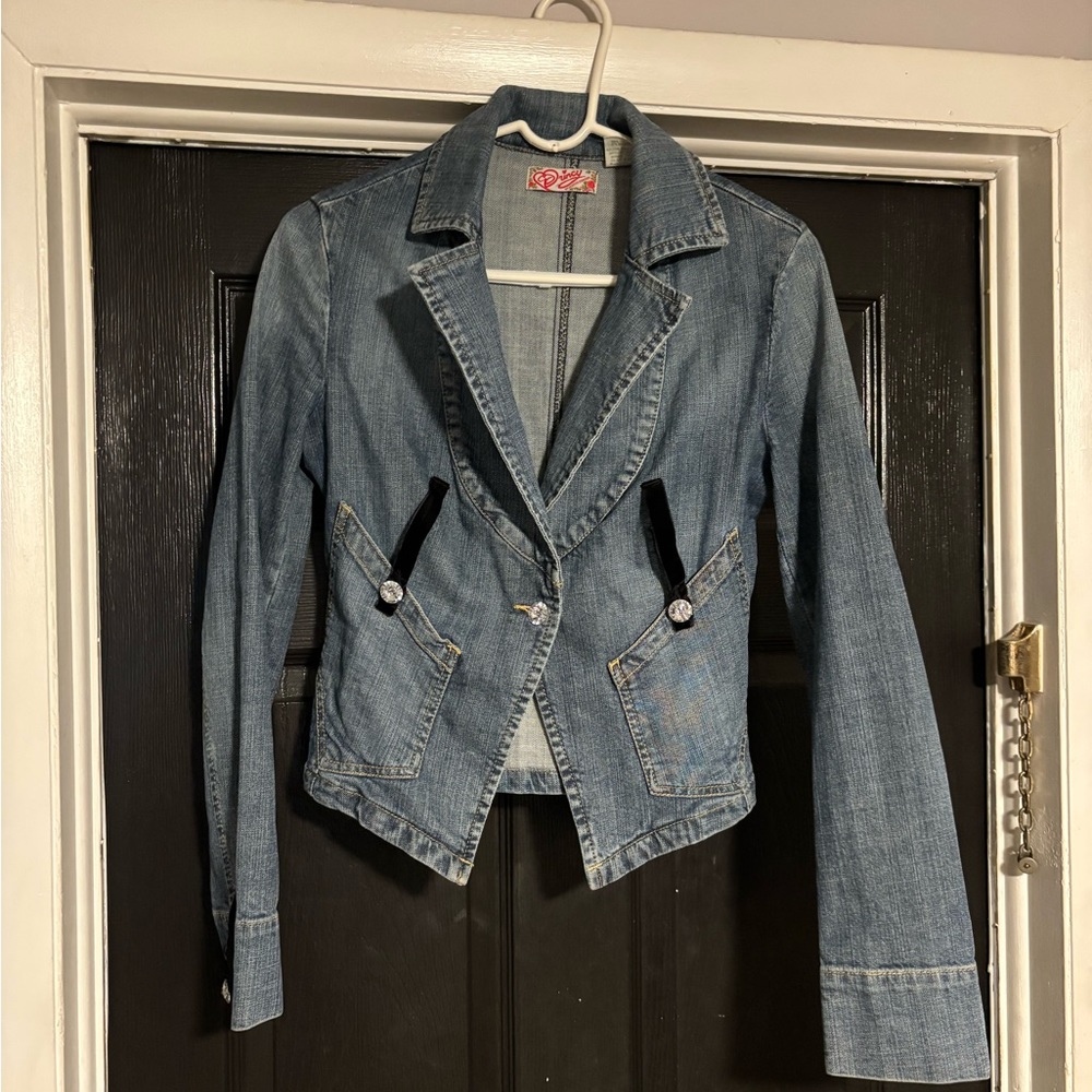 Jessica Simpson “Princy” denim blazer